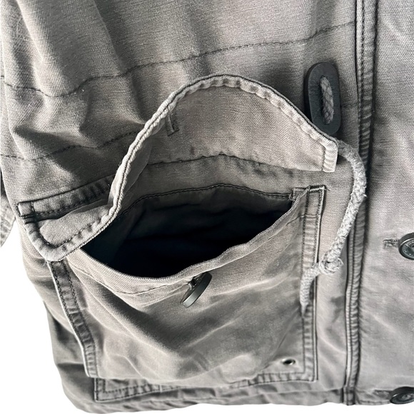 New Without Tags Women’s Small Levi Strauss & Co. Gray Wash Utility Jacket - Picture 7 of 16